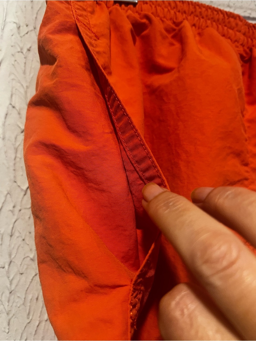 Patagonia Orange Baggies shorts size medium - Picture 3 of 11